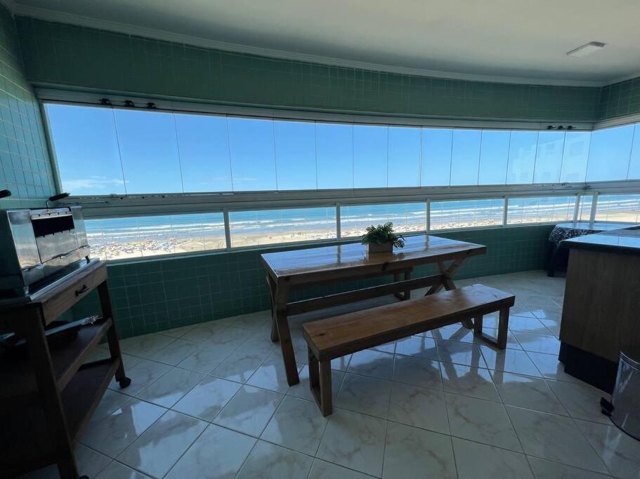 Apartamento Guilhermina De Frente Para O Mar Praia Grande  Eksteriør billede